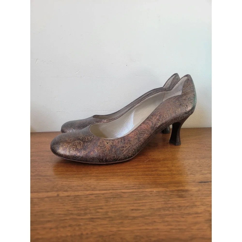 Peter Kaiser Womens 7.5 Brown Embossed Leather Paisley Heels Pumps Vintage